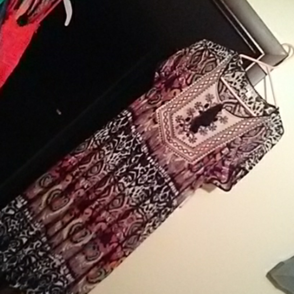 Dressbarn large mini dress